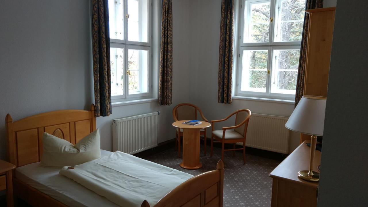 Lindenhof / Gastehaus An Der Teufelsmauer Hotel ทาเลอ ภายนอก รูปภาพ