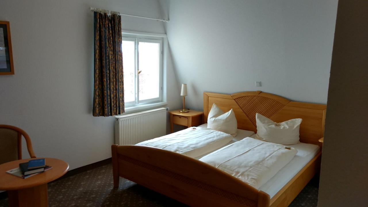 Lindenhof / Gastehaus An Der Teufelsmauer Hotel ทาเลอ ภายนอก รูปภาพ