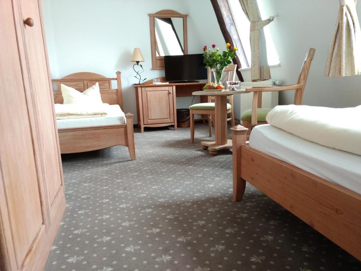 Lindenhof / Gastehaus An Der Teufelsmauer Hotel ทาเลอ ภายนอก รูปภาพ