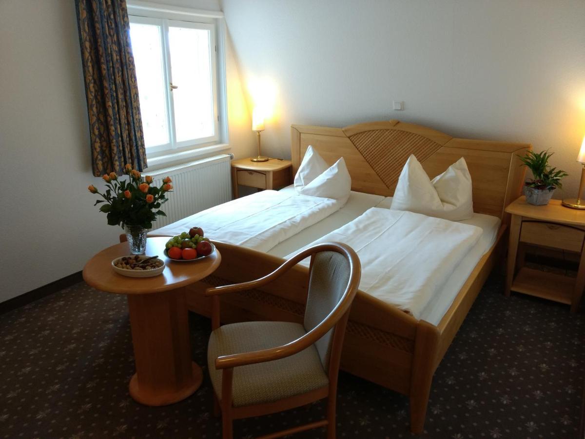 Lindenhof / Gastehaus An Der Teufelsmauer Hotel ทาเลอ ภายนอก รูปภาพ